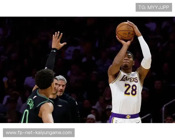 八村塁篮板空切得分，湖人锋线高效输出